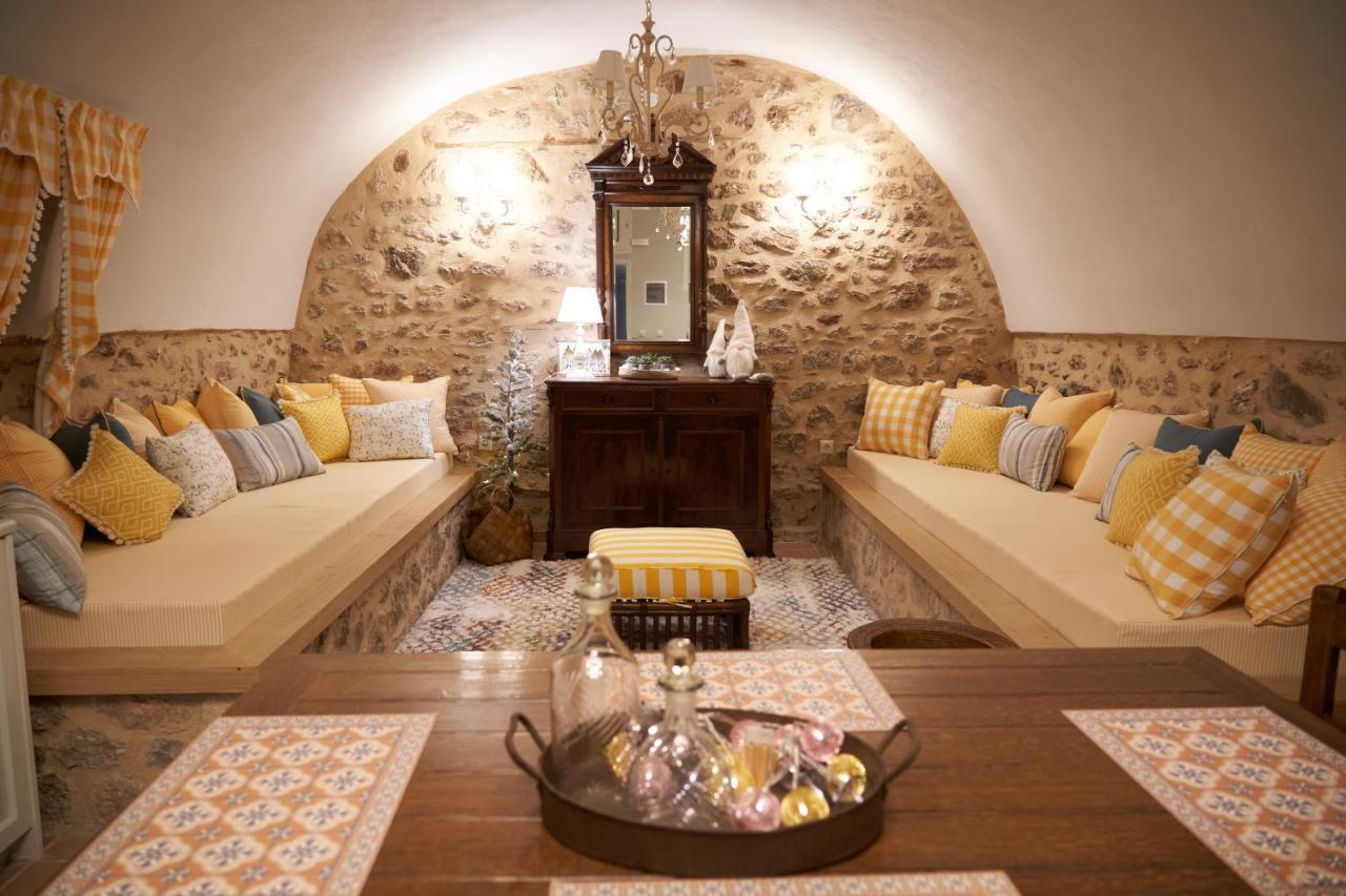 Dandy Villas Dimitsana - A Family Ideal Charming Home In A Quaint Historic Neighborhood - 2 Fireplaces For Romantic Nights Εξωτερικό φωτογραφία