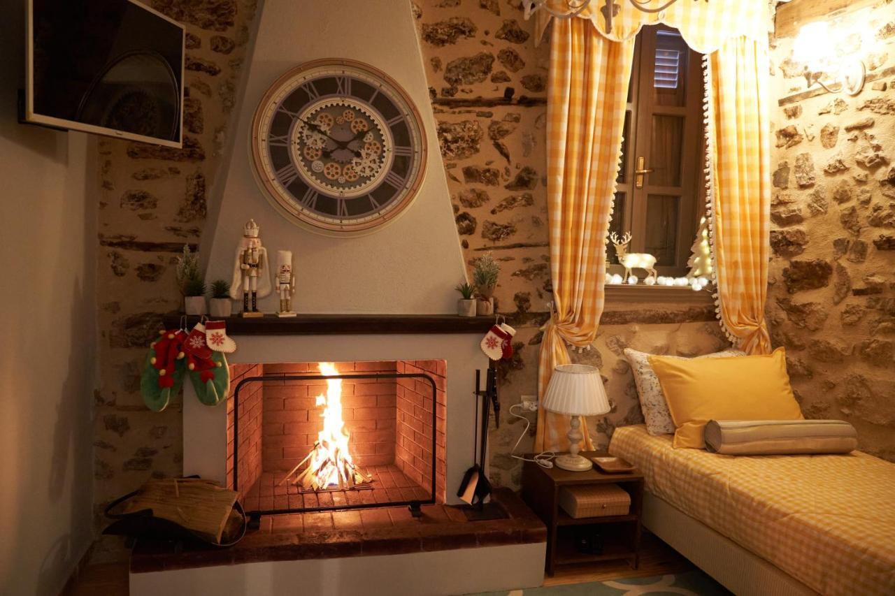Dandy Villas Dimitsana - A Family Ideal Charming Home In A Quaint Historic Neighborhood - 2 Fireplaces For Romantic Nights Εξωτερικό φωτογραφία