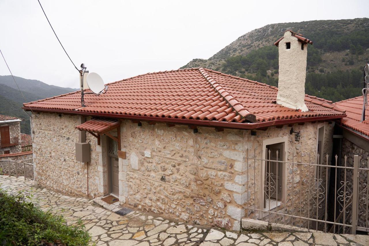 Dandy Villas Dimitsana - A Family Ideal Charming Home In A Quaint Historic Neighborhood - 2 Fireplaces For Romantic Nights Εξωτερικό φωτογραφία
